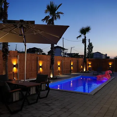 Lakeside Palms Βίλα *